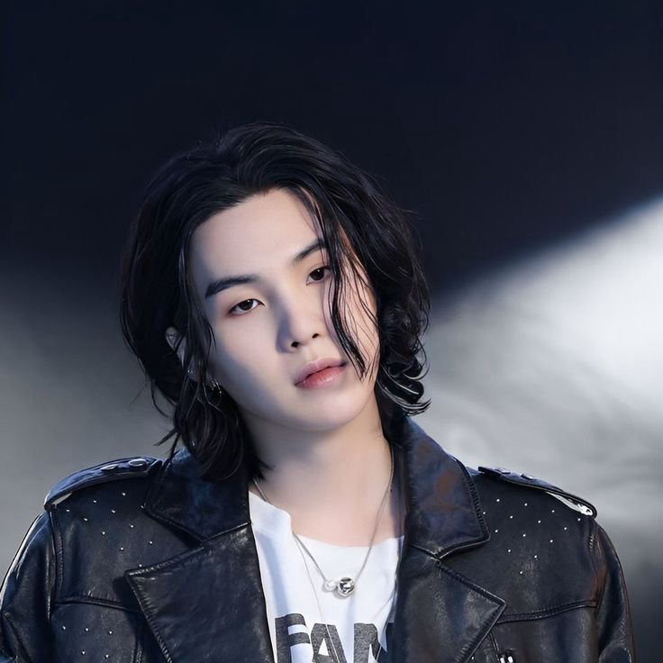 Foto terbaru SUGA (BTS)