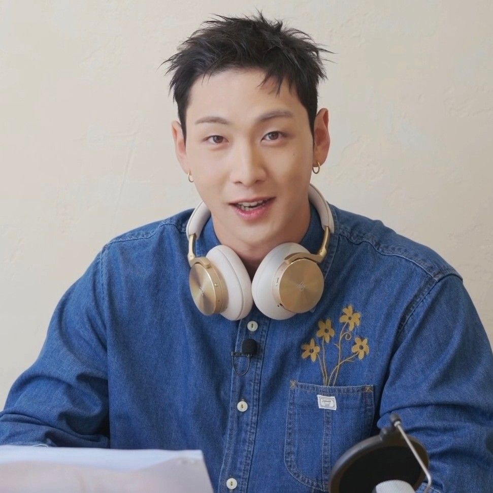 Behind-the-scenes cut of Baekho