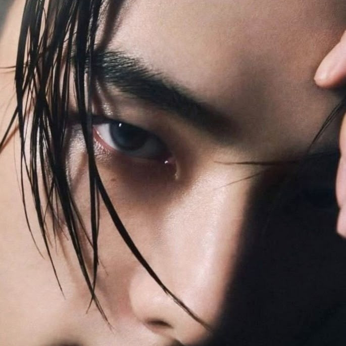 Recent activity shot of Felix (Stray Kids)