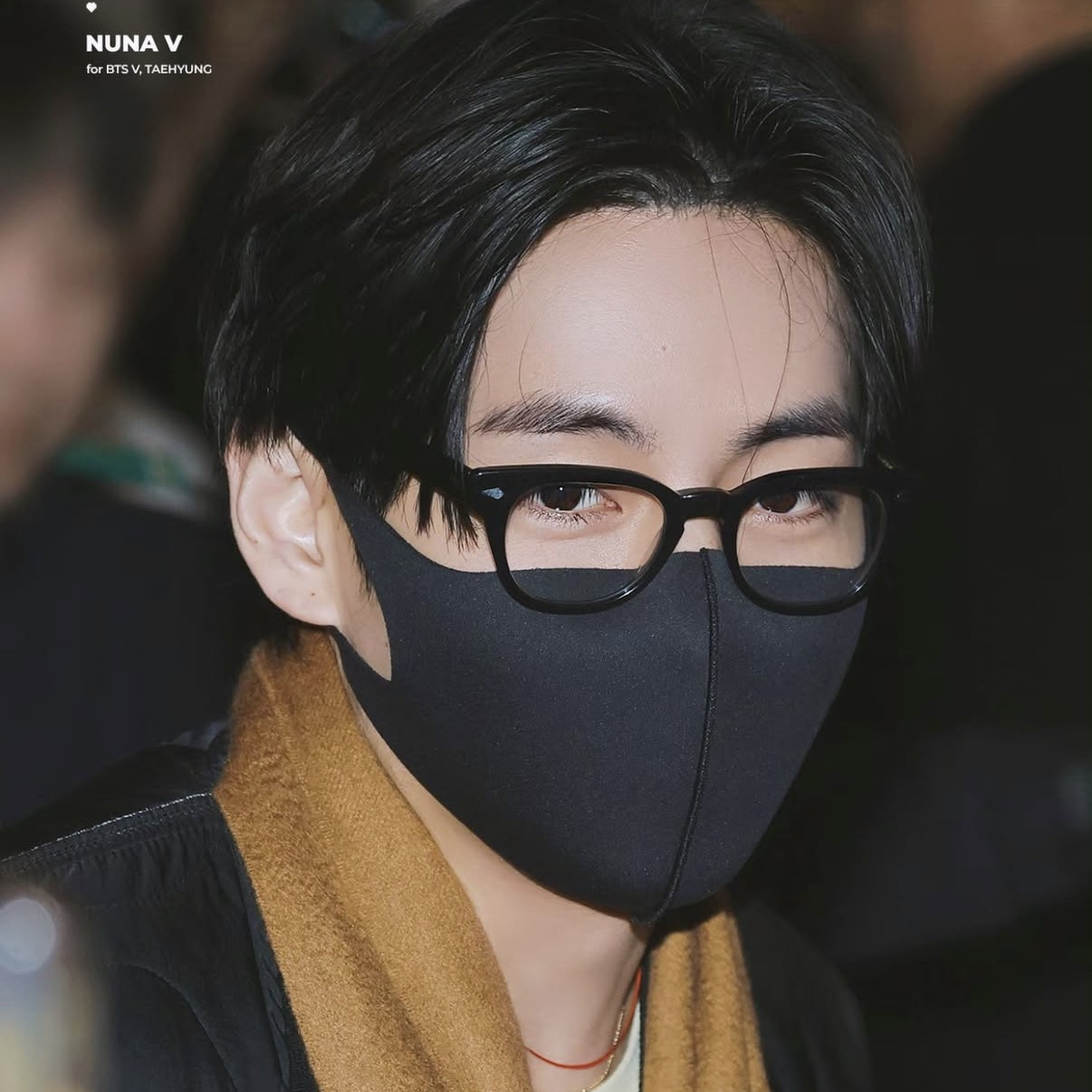 뷔 (방탄소년단)의 비하인드 컷