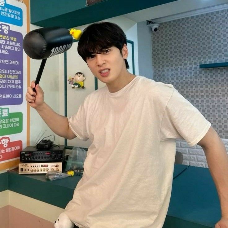 Recent activity shot of Eunwoo (ASTRO)