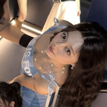 쯔위 (TWICE)의 최신 사진