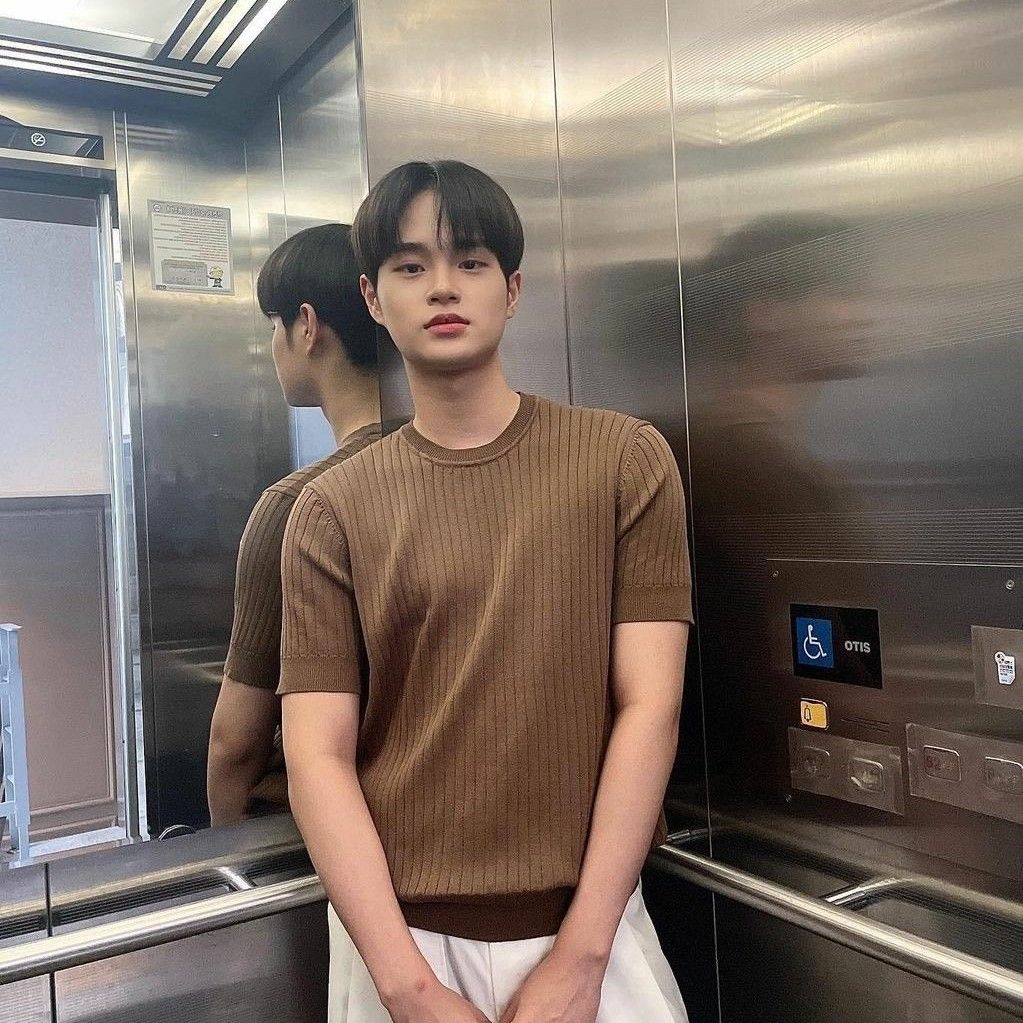 Behind-the-scenes cut of Lee Daehwi (AB6IX)