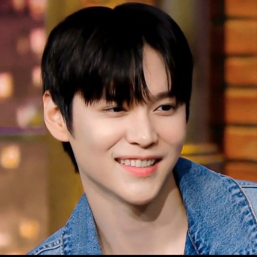 Foto terbaru Eunseok (RIIZE)