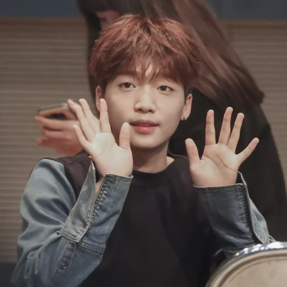 Recent activity shot of Jeong Sewoon