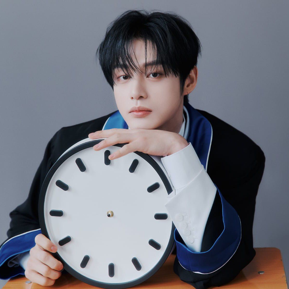 Recent activity shot of Kim Jiwoong (ZEROBASEONE)