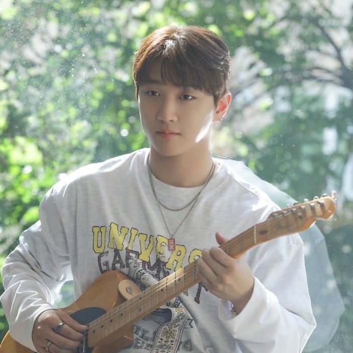 A moment captured by Hong Joochan (GoldenChild)'s fan