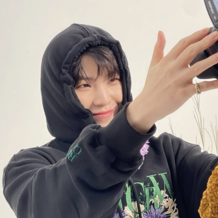 Behind-the-scenes cut of Woozi (SEVENTEEN)