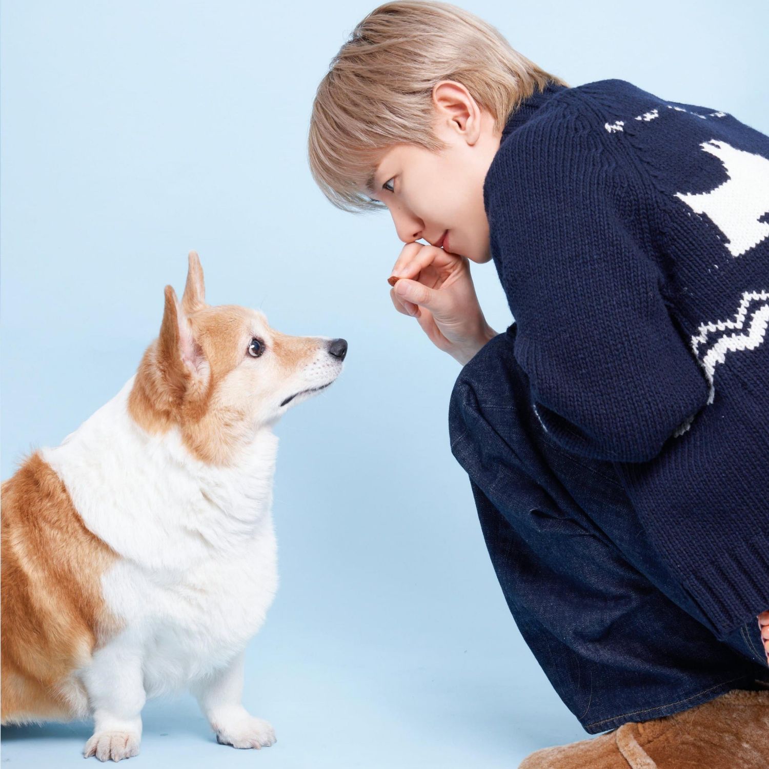 Behind-the-scenes cut of EXO