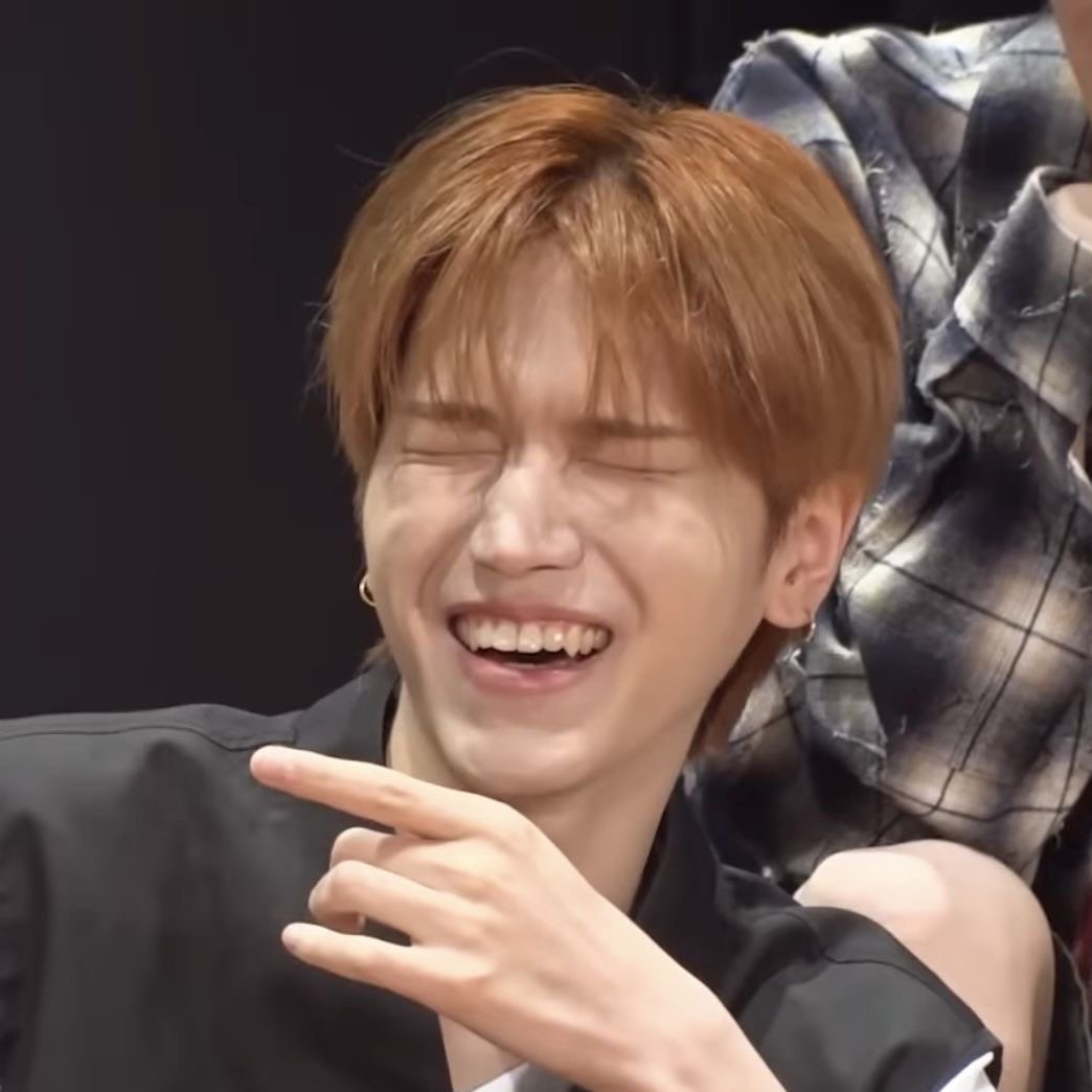 Behind-the-scenes cut of Riwoo (BOYNEXTDOOR)