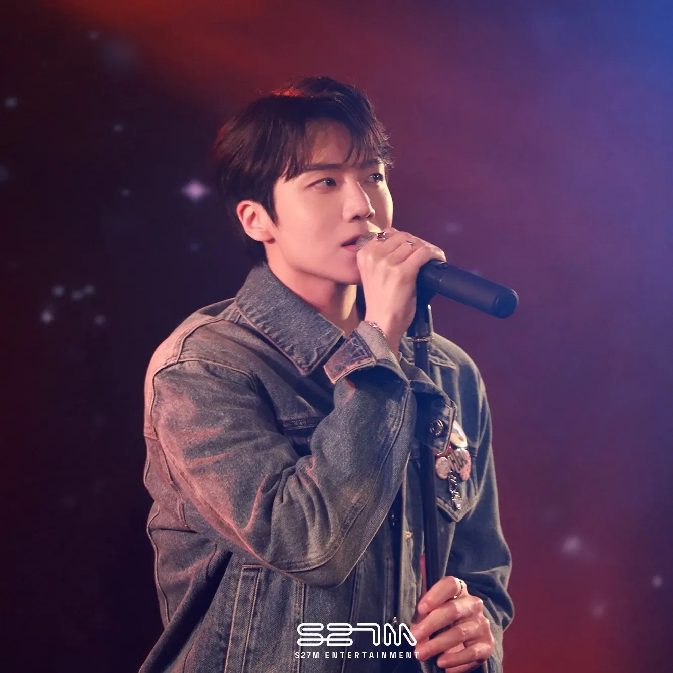 Latest photo of Jinho (PENTAGON)