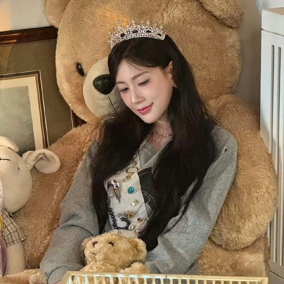 吴夏荣 (Apink)的最新活动照片