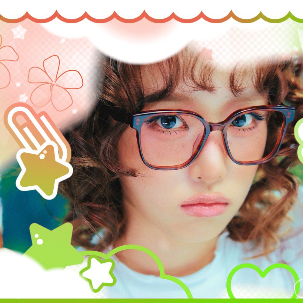 Recent activity shot of Choi Yena