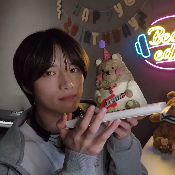 A moment captured by Beomgyu (TOMORROW X TOGETHER)'s fan
