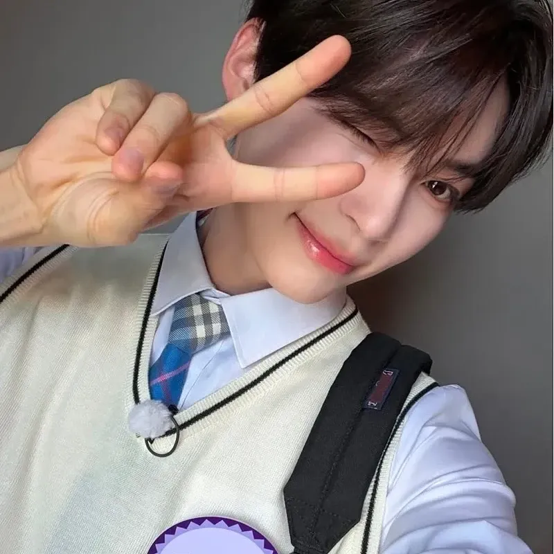 Momen yang diabadikan oleh penggemar Sung Hanbin (ZEROBASEONE)