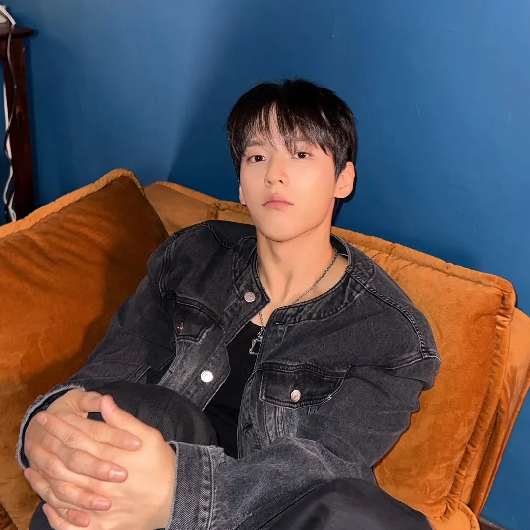 Momen yang diabadikan oleh penggemar Lee Minhyuk (BTOB)