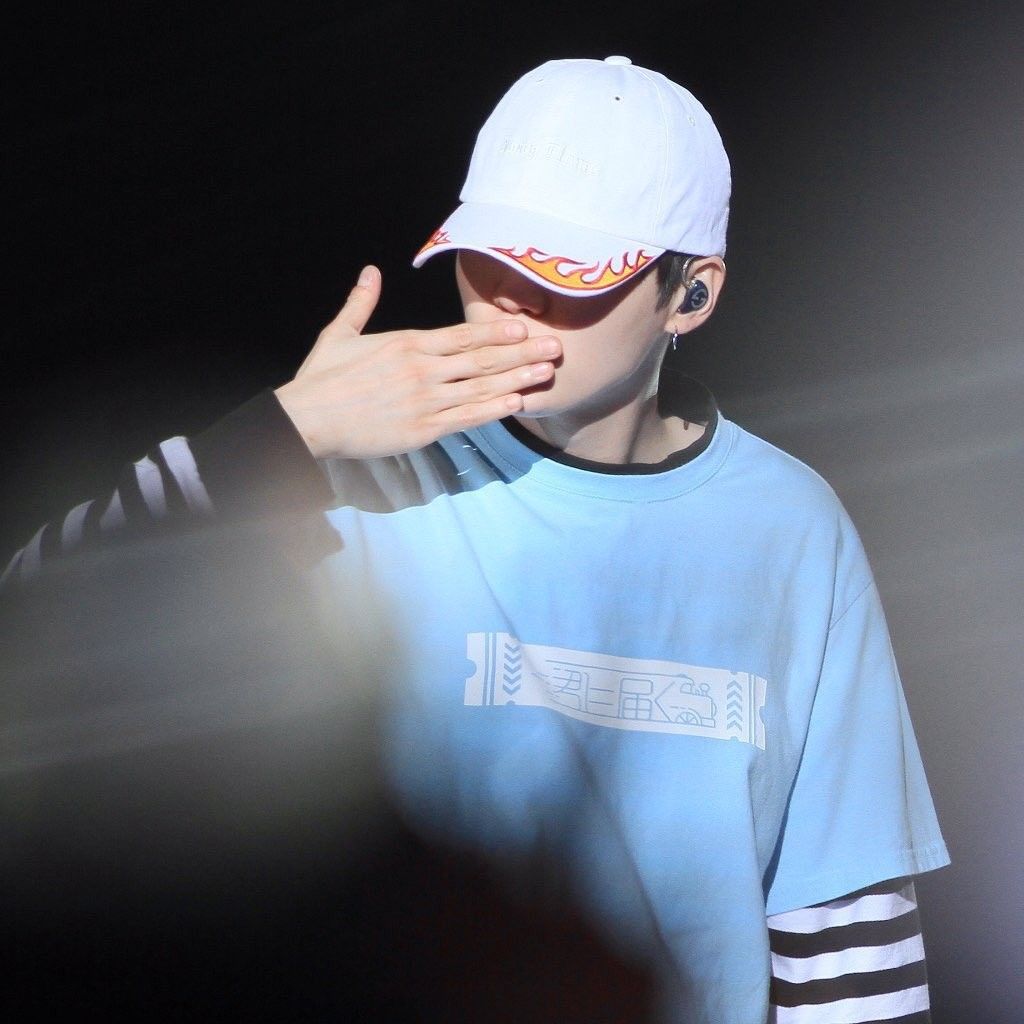 슈가 (방탄소년단) 팬이 찍은 순간