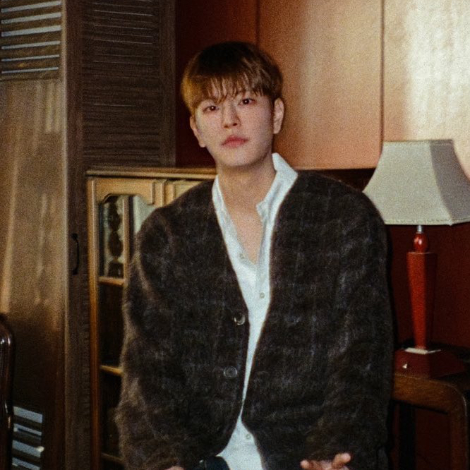 Latest photo of Seungmin (Stray Kids)