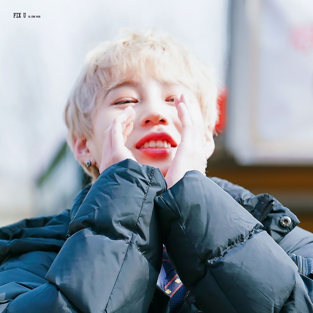 Behind-the-scenes cut of Ha Sungwoon