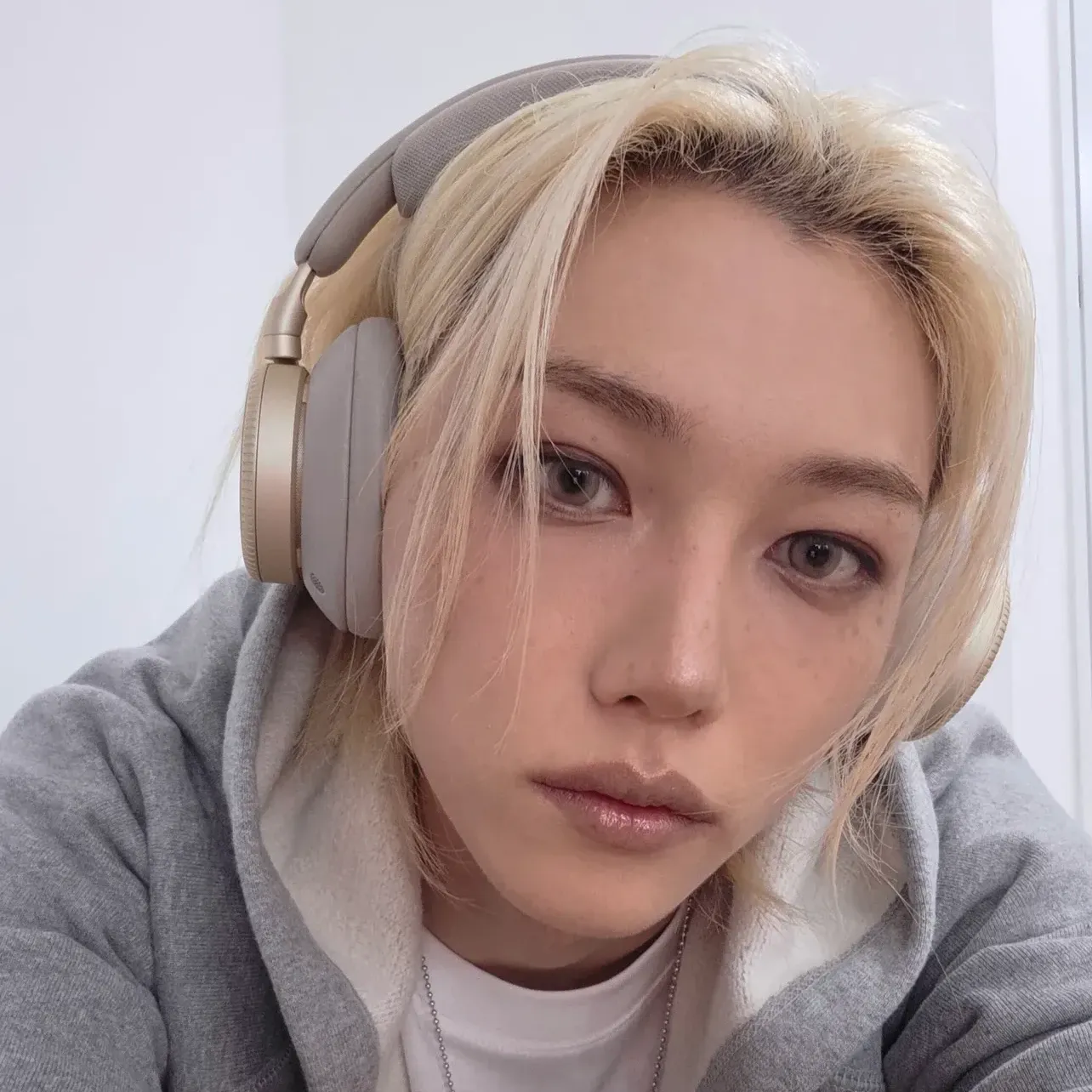Recent activity shot of Felix (Stray Kids)