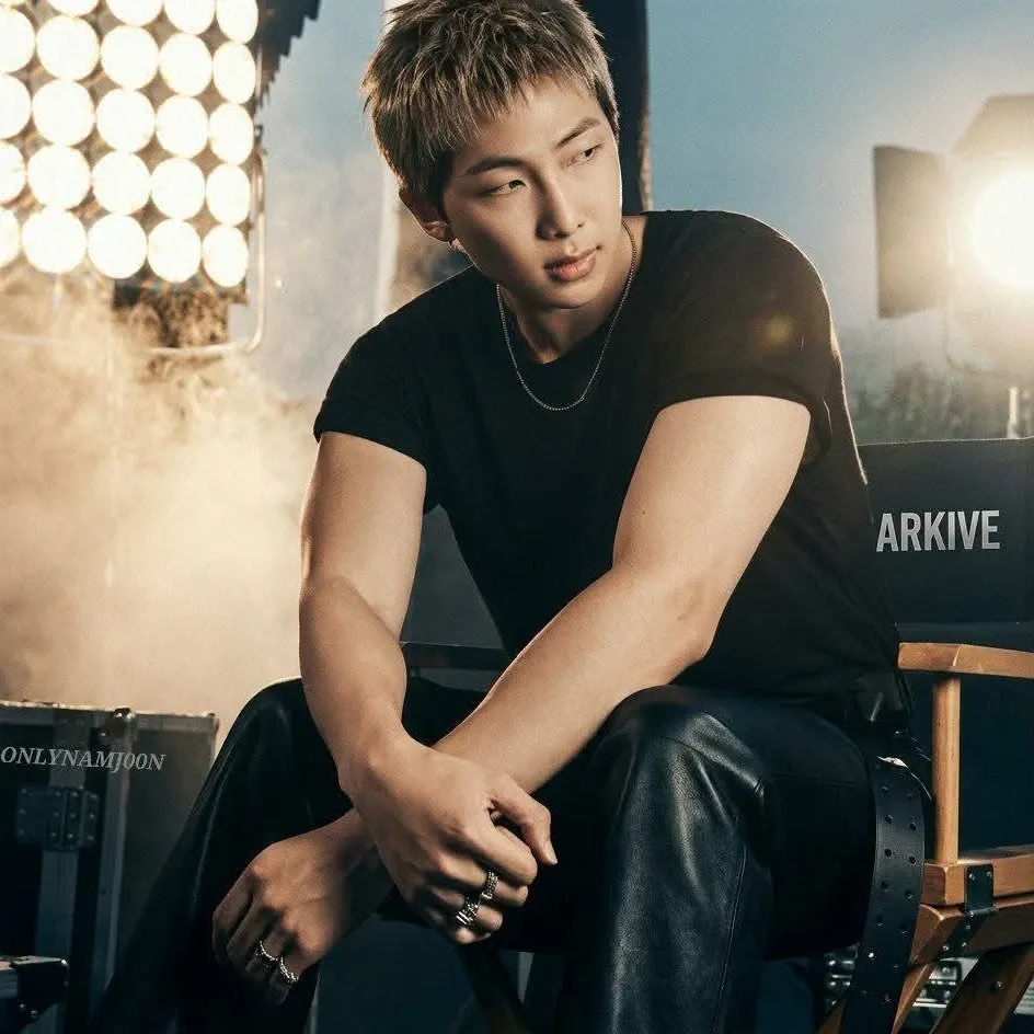 Foto terbaru RM (BTS)