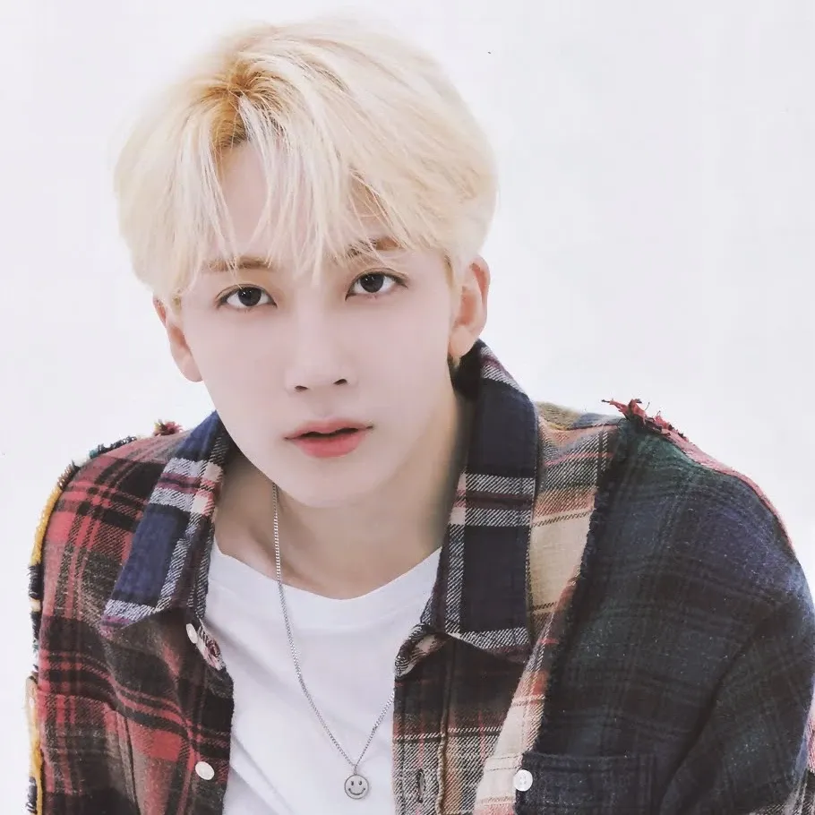 Potret di balik layar Jeonghan (SEVENTEEN)