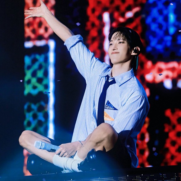 Best moment chosen by DK (SEVENTEEN) fandom