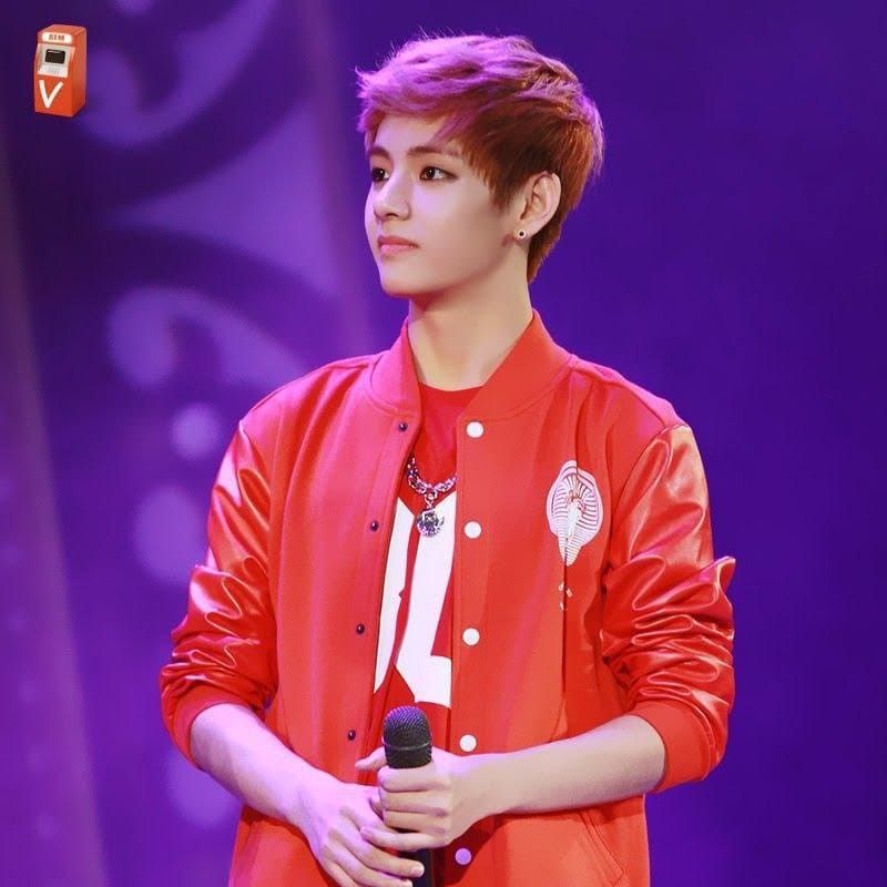 뷔 (방탄소년단) 최근 활동샷