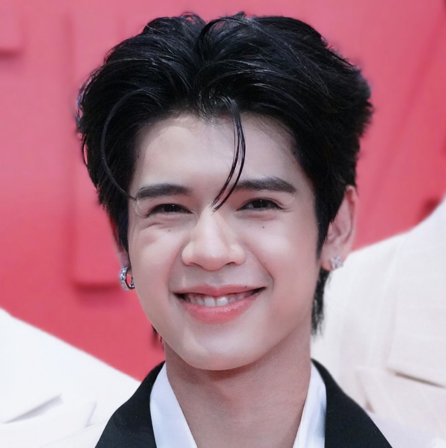 Foto aktivitas terbaru DORN (NexT1DE)