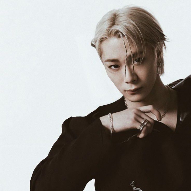 Latest photo of Moonbin (ASTRO)