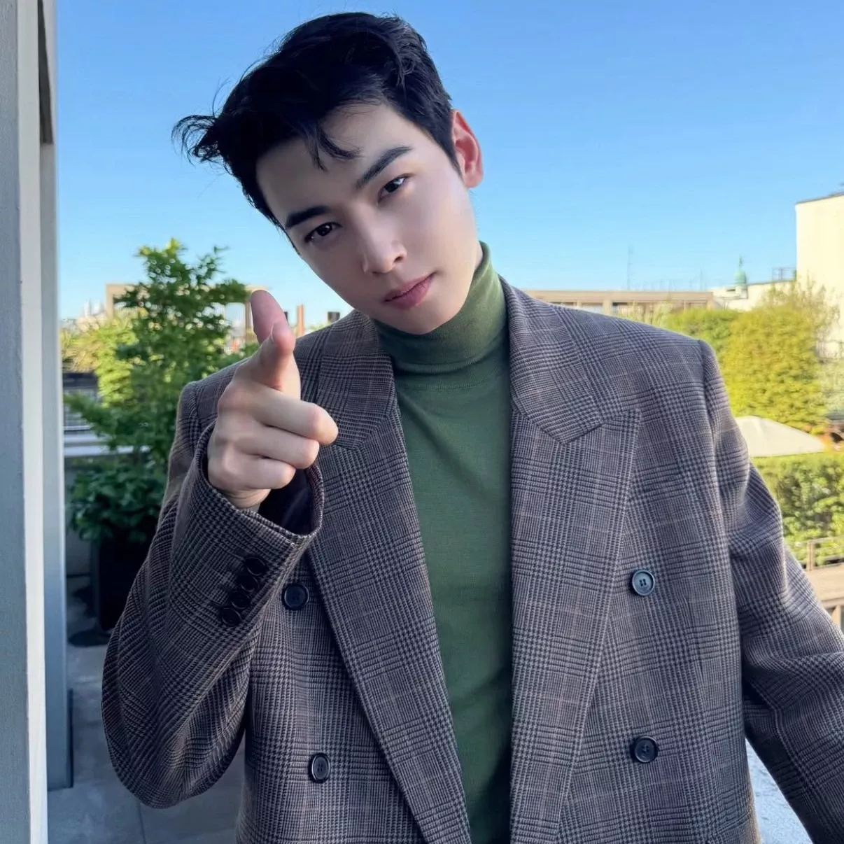 Recent activity shot of Eunwoo (ASTRO)