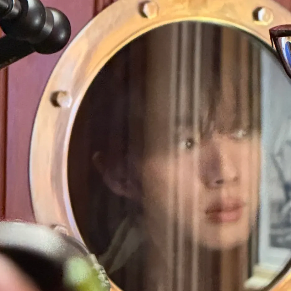 Potret di balik layar Jin (BTS)