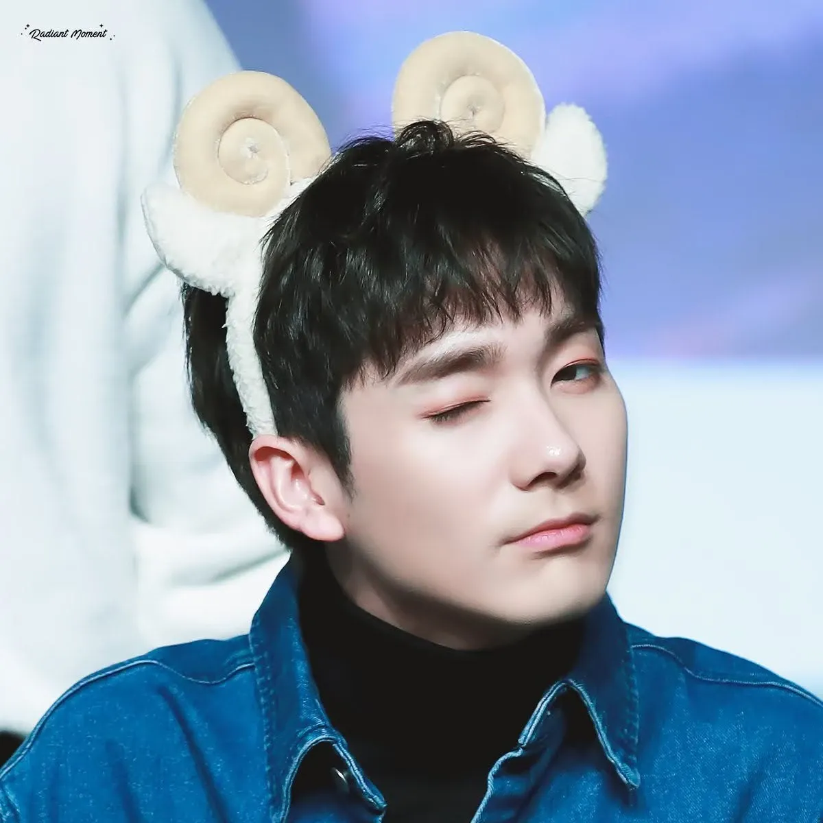Behind-the-scenes cut of Aron