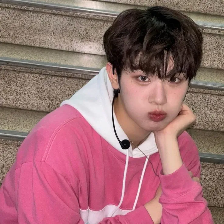 A moment captured by Kim Taerae (ZEROBASEONE)'s fan