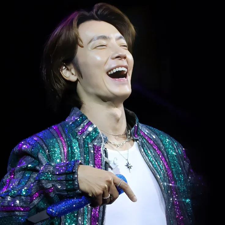 Momen yang diabadikan oleh penggemar Donghae (Super Junior)