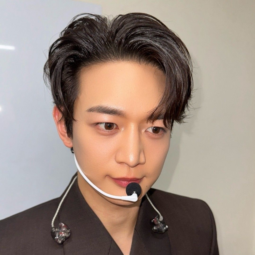 Latest photo of Minho (SHINee)