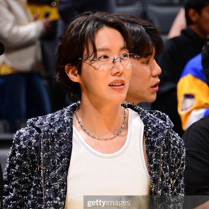 제이홉 (방탄소년단)의 비하인드 컷