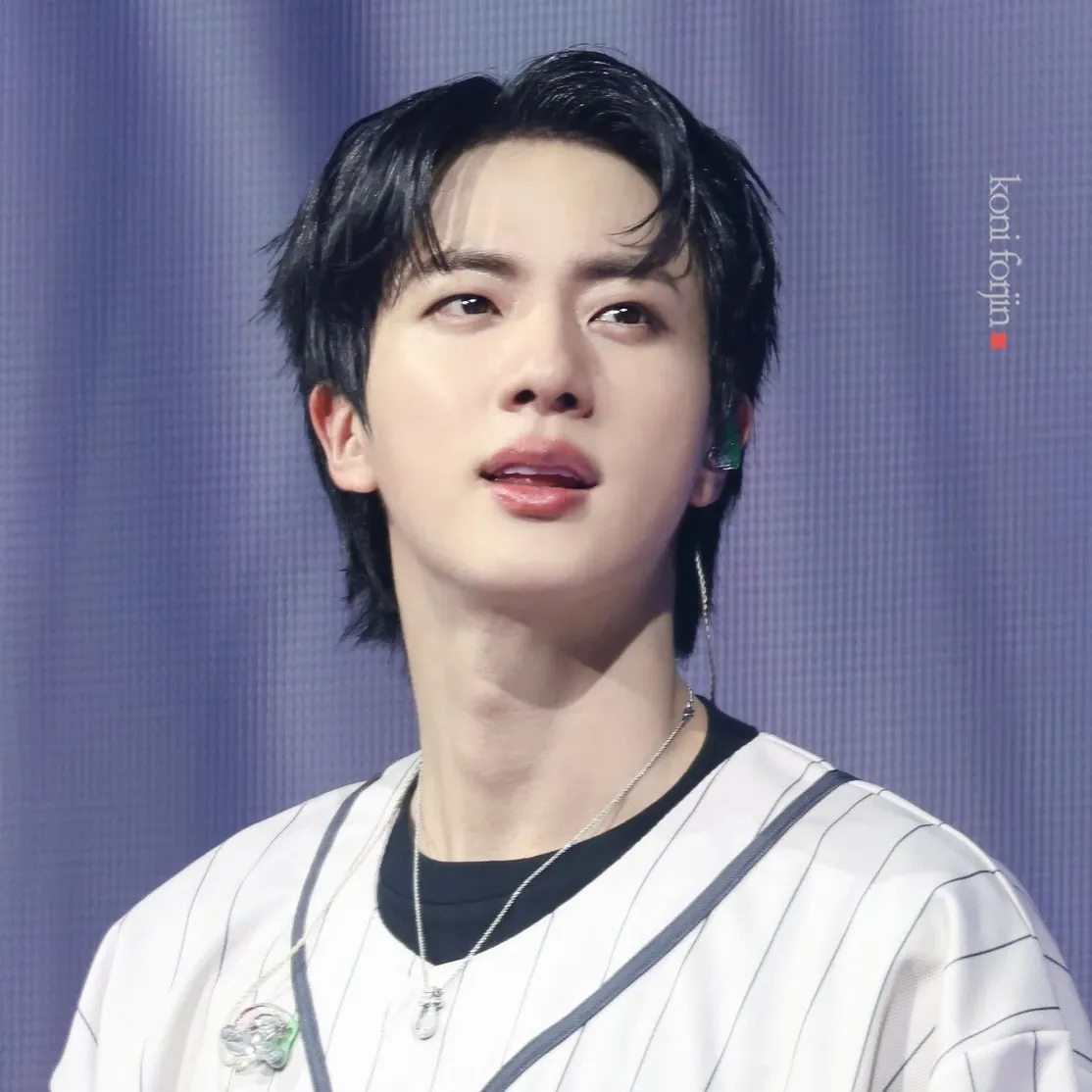 진 (방탄소년단) 최근 활동샷