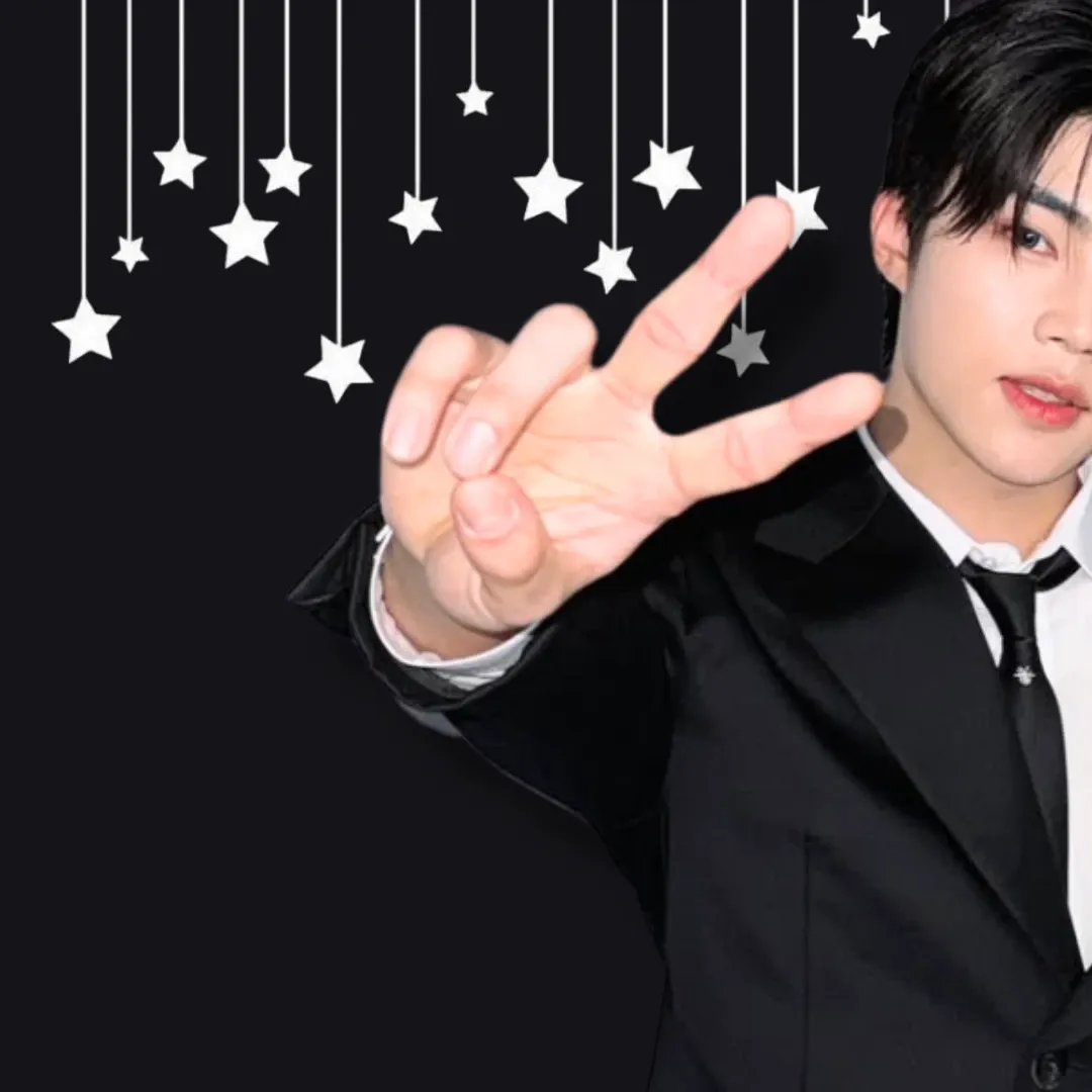 Recent activity shot of Park Gunwook (ZEROBASEONE)