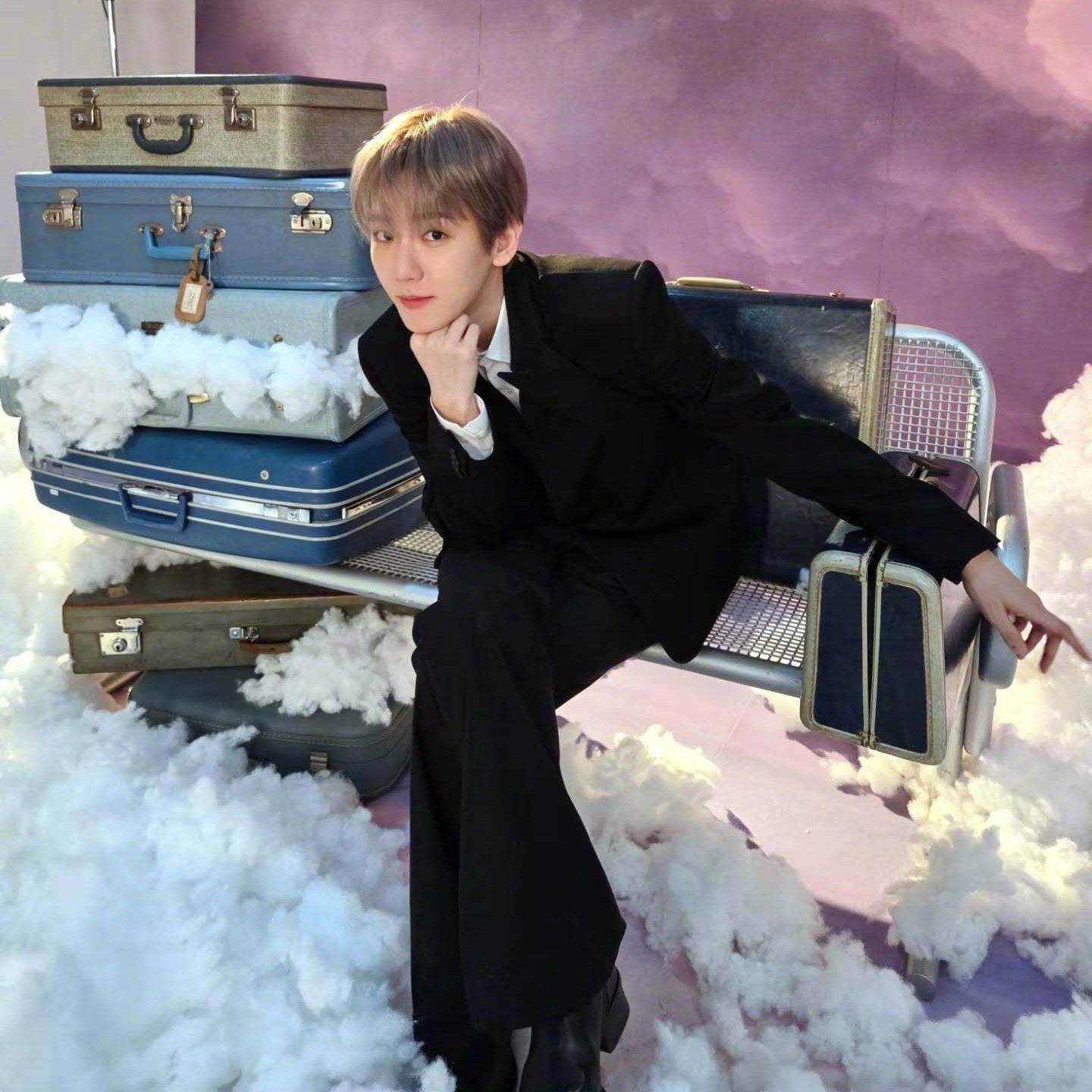 백현 (EXO)의 비하인드 컷