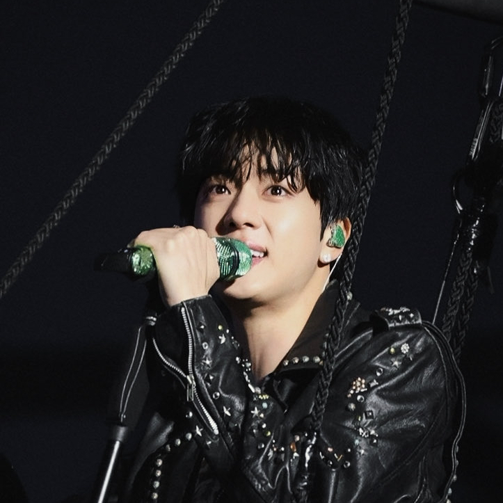 진 (방탄소년단) 최근 활동샷