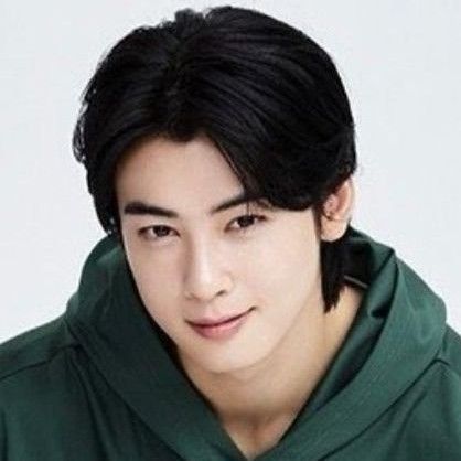 Latest photo of Eunwoo (ASTRO)