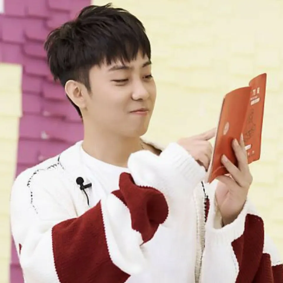 A moment captured by Eun Jiwon (SECHSKIES)'s fan