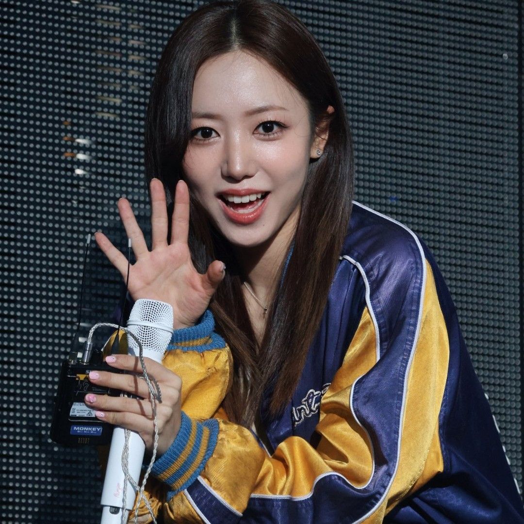 Latest photo of Kim Namjoo (Apink)