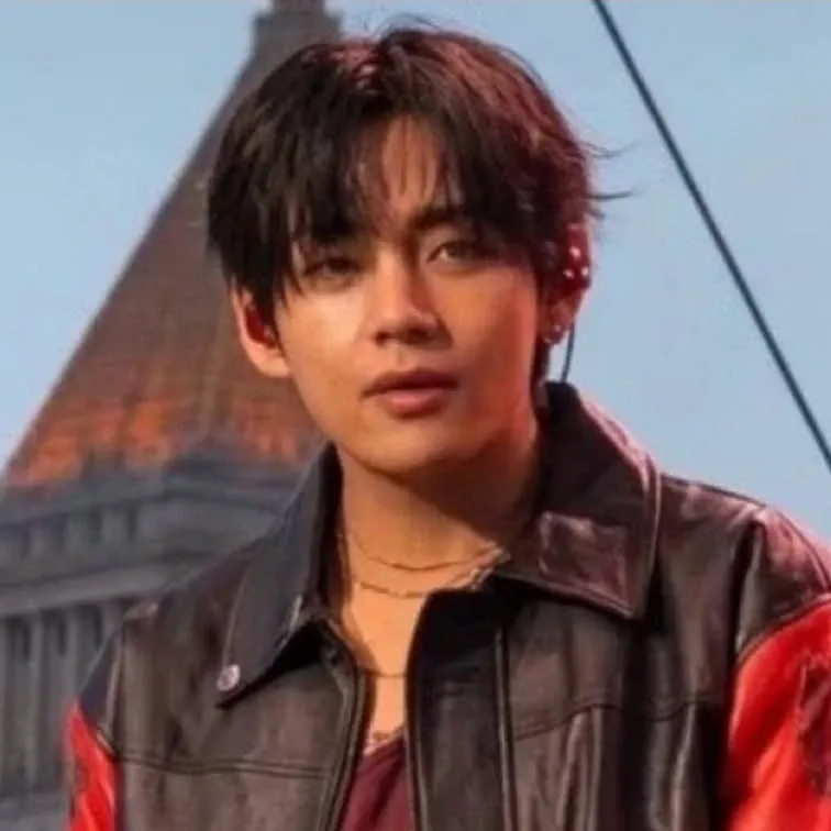 A moment captured by V (BTS)'s fan