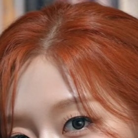 Behind-the-scenes cut of Jeong Yein (Lovelyz)