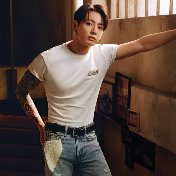 Latest photo of Jungkook (BTS)