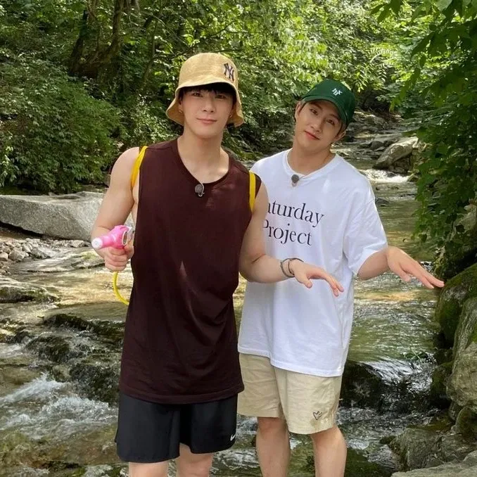 A moment captured by Moonbin (ASTRO)'s fan