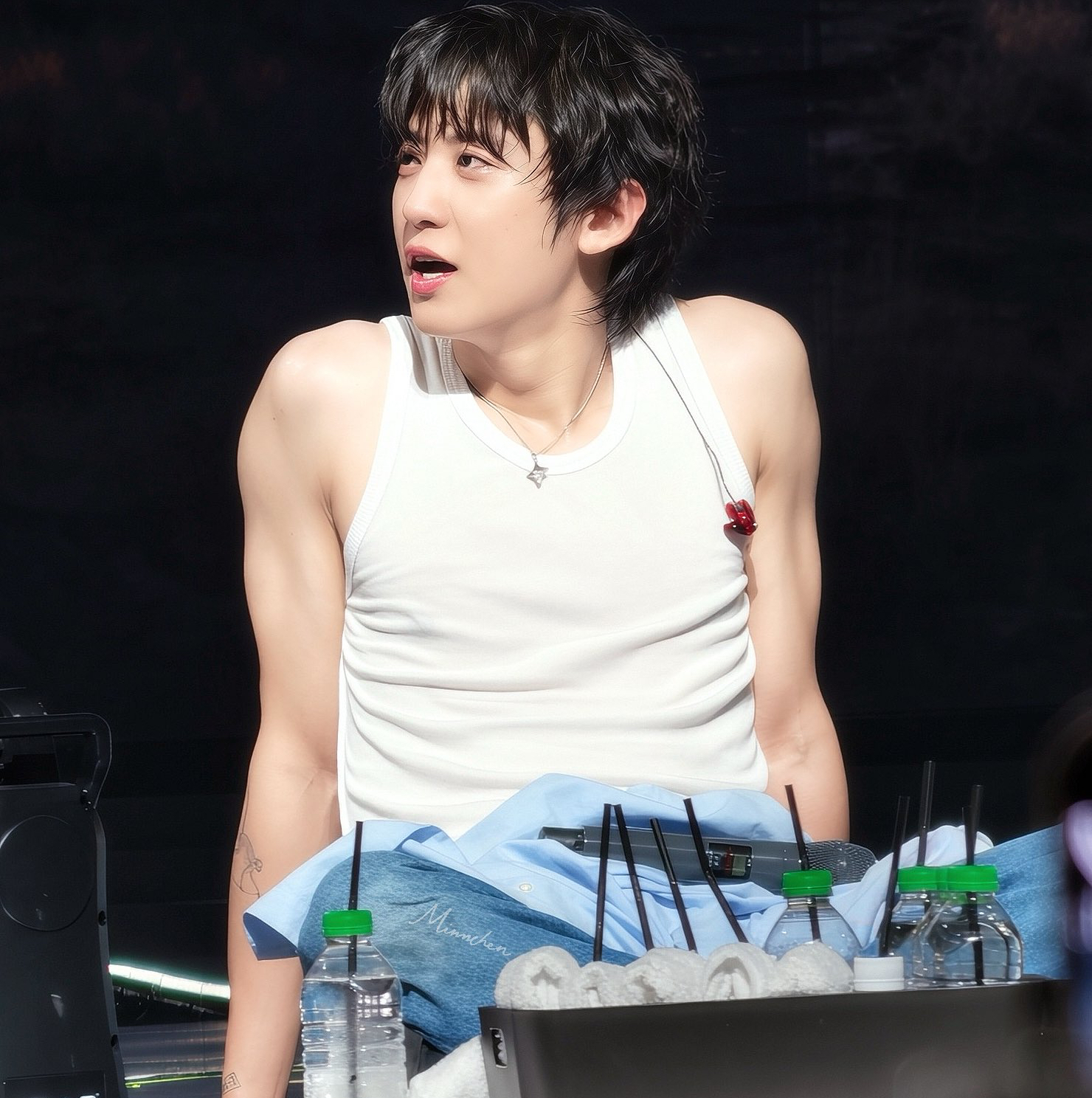 찬열 (EXO)의 비하인드 컷