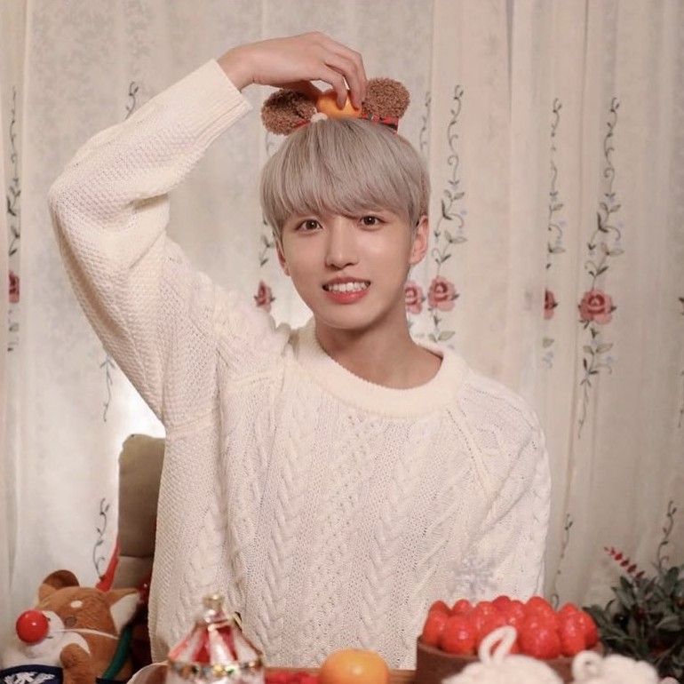 Behind-the-scenes cut of Sunyoul (UP10TION)